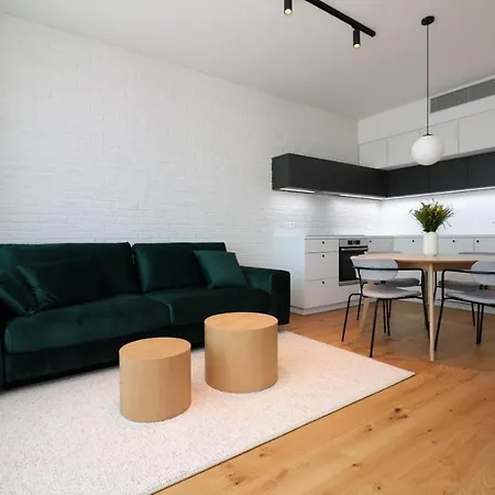 Sky Park New 1-bedroom Apartment *