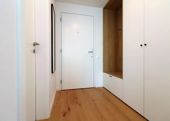 Sky Park New 1-bedroom Apartment *